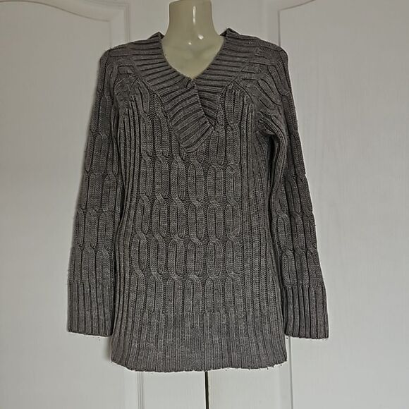 Seductions Knitted Long Sleeves Sweater Medium Gray - Picture 2 of 16